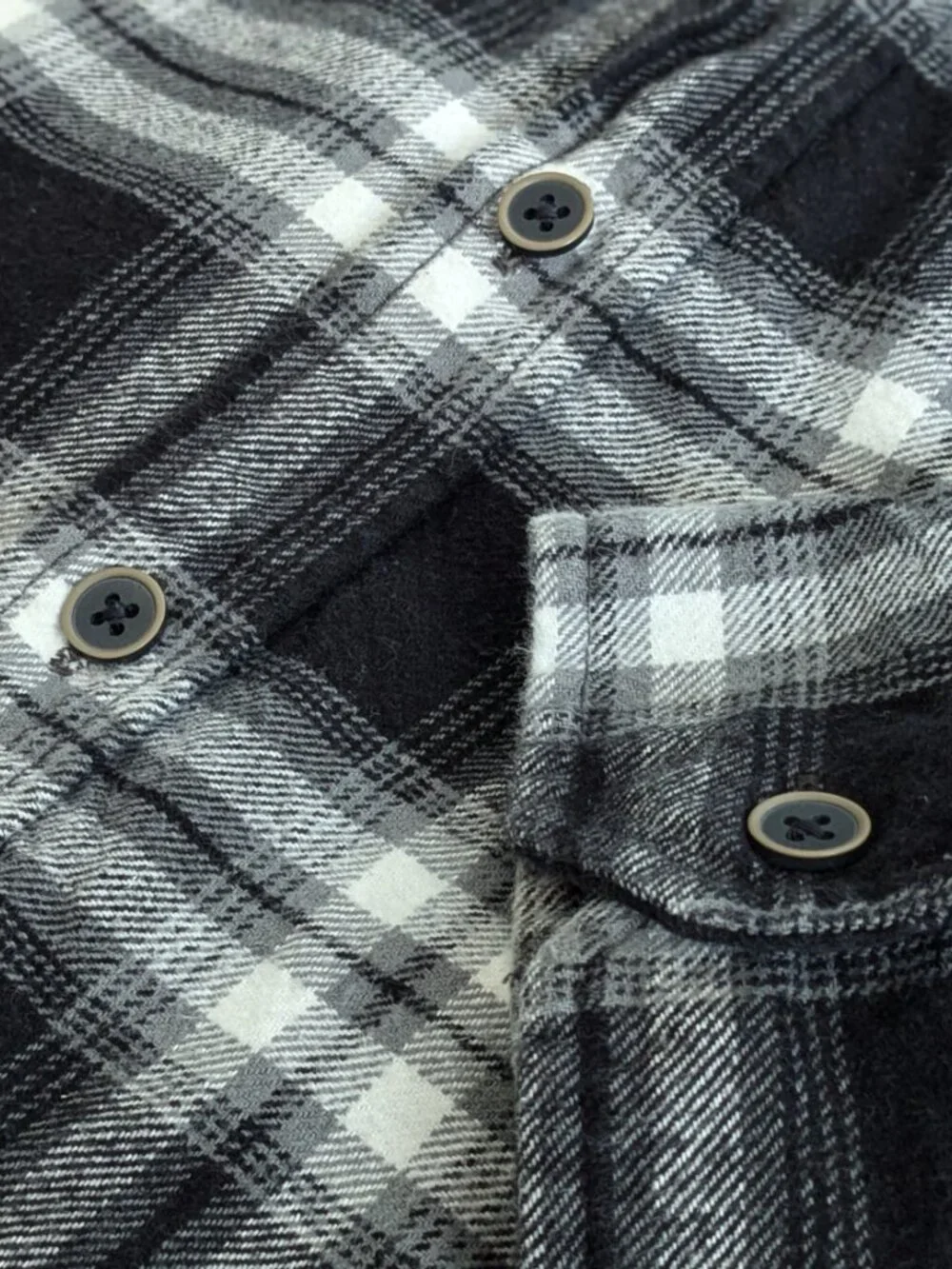 Jachs // Flannel Overshirt // Black &White // M